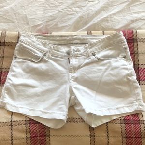 Levi’s Ladies shorts size 9
